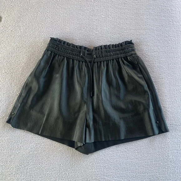 Zara Black Faux Leather Shorts - Picture 1 of 4